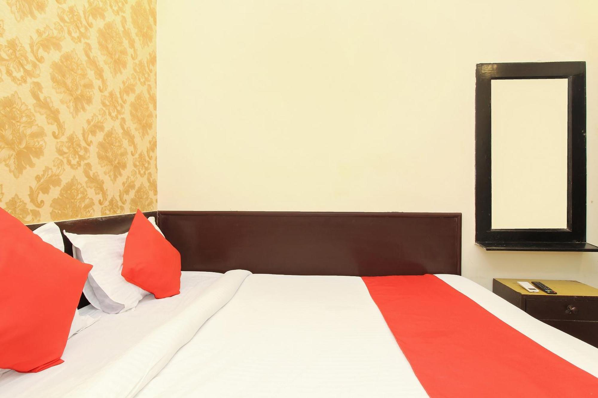 Hotel O Vasundhara Guest House Near Tankbund Secundurabad Zewnętrze zdjęcie