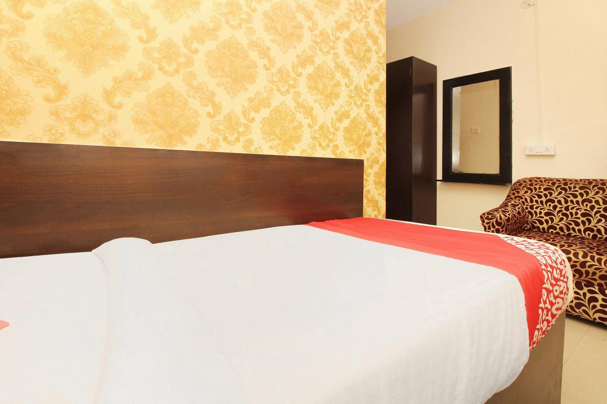 Hotel O Vasundhara Guest House Near Tankbund Secundurabad Zewnętrze zdjęcie
